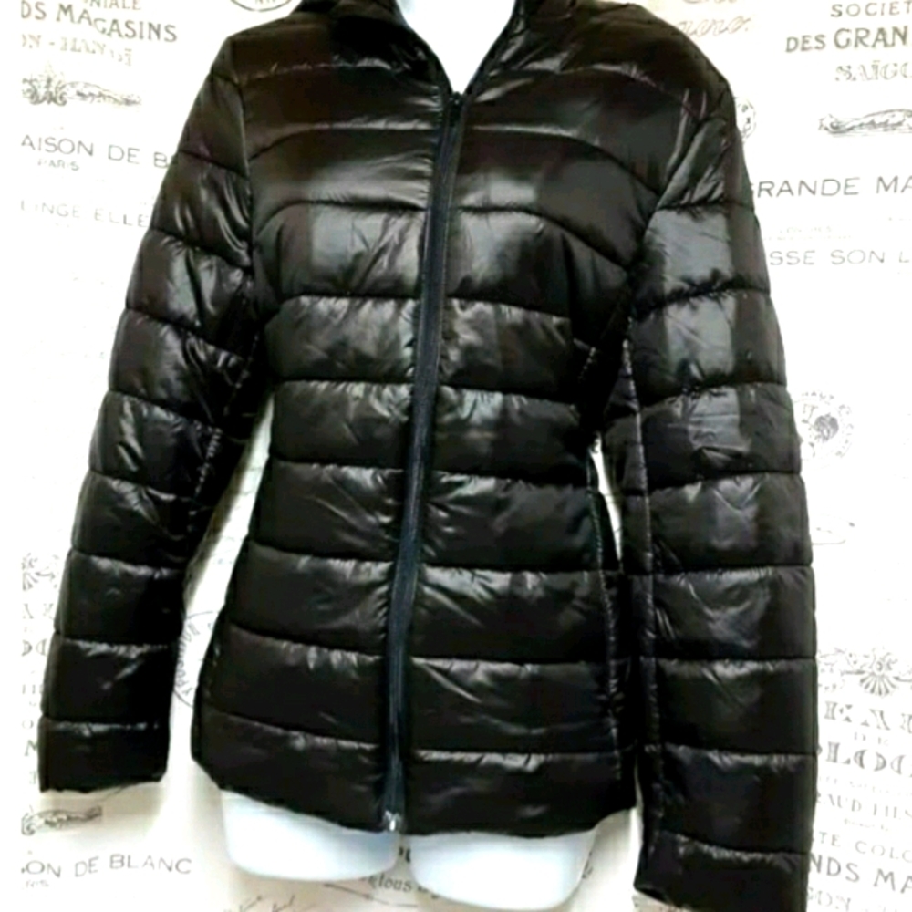 Forever 21 Puffy jacket size L